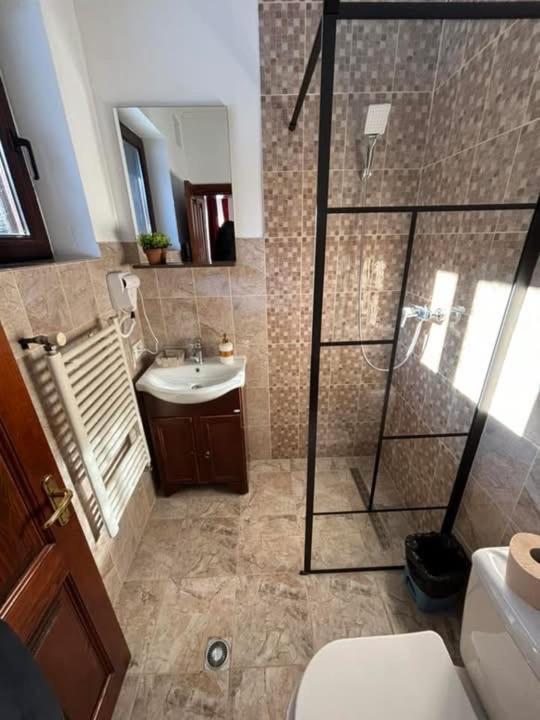 Cabana Izvoarele Doftanei Trăisteni Dış mekan fotoğraf