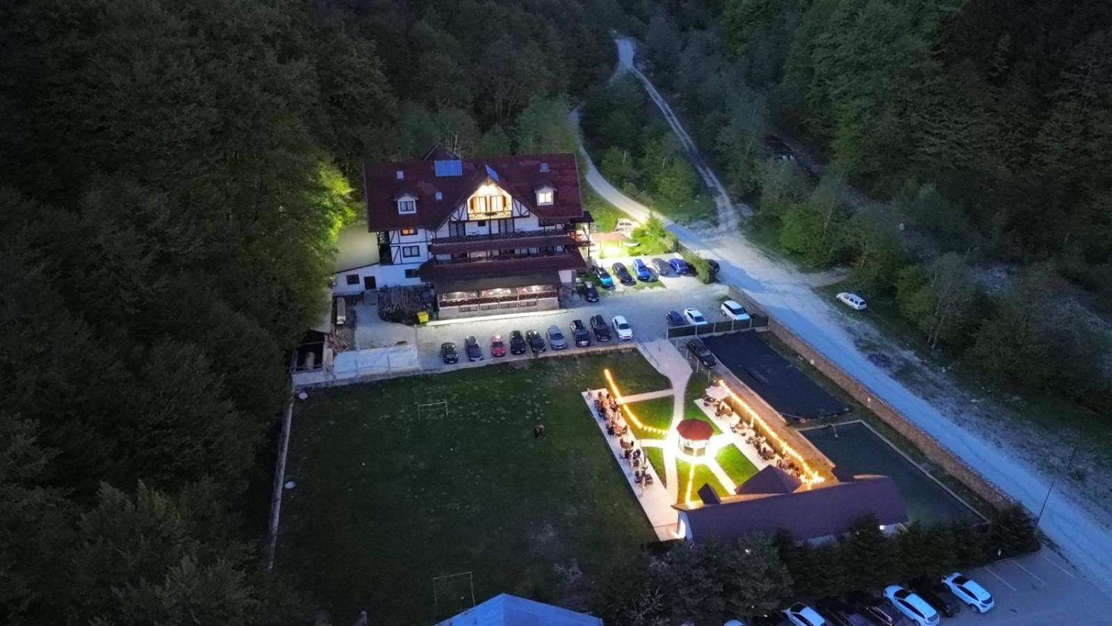 Cabana Izvoarele Doftanei Trăisteni Dış mekan fotoğraf